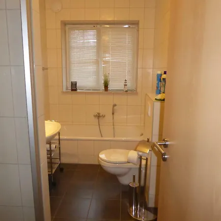 Appartamento Haus Sonja - Ferienwohnung Mit Terrasse Binz